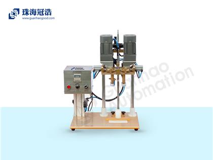     半自動(dòng)夾旋式旋蓋機